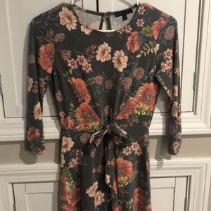 Juniors half sleeved dress